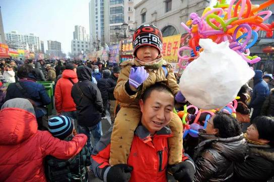 一年一度的萝卜元宵糖球大庙会开始了！